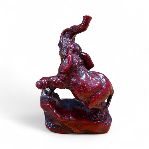 Red Resin Elephant Figurine Trunk Up On Stone Lucky Charm 4” Vintage Decor Stand - Picture 2 of 8